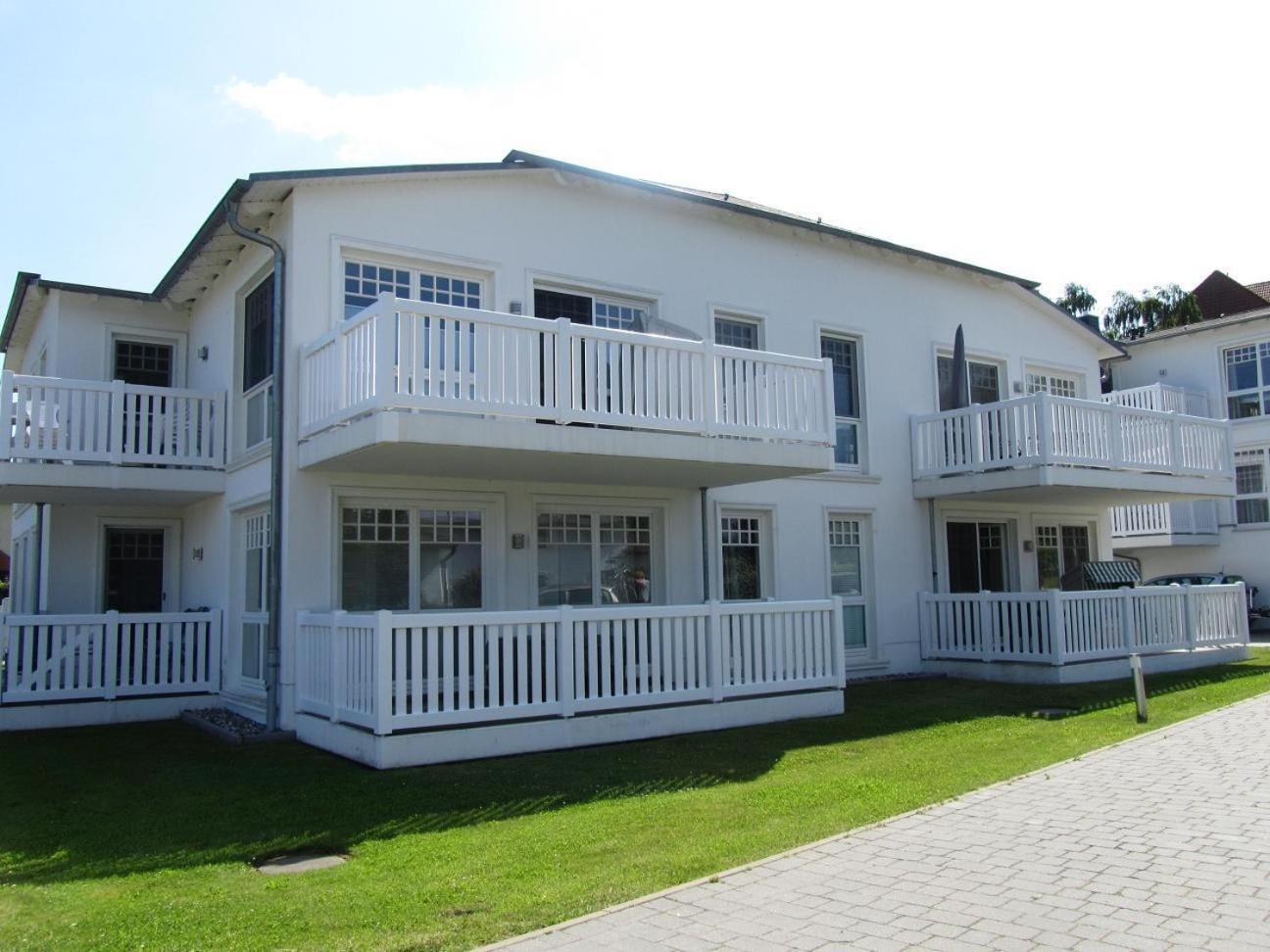 Villa Daphne & Danae By Rujana Binz Exterior photo